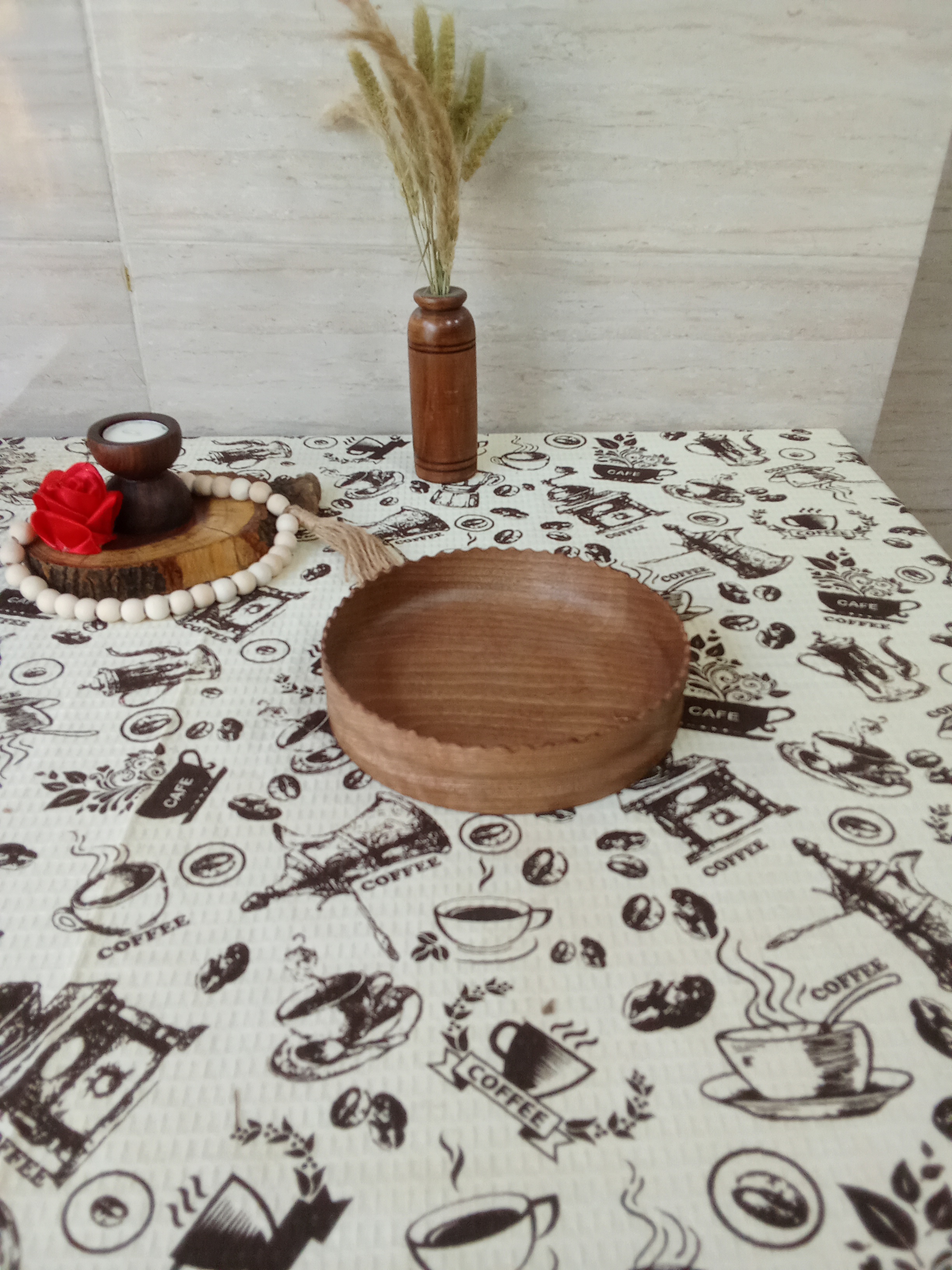 کاسه چوبی